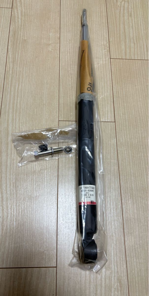 新品 ムーヴ LA150S ショックアブソーバー リヤ トキコ 48531-B2G42 純正 サスペンション TOKICO拍卖