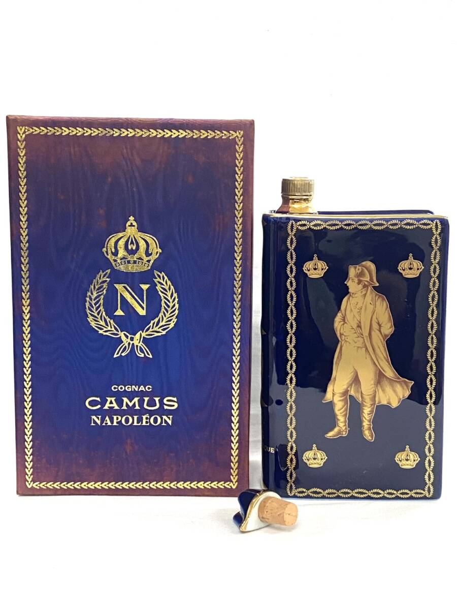 2882 H0710-64【1円スタート】 CAMUS カミュ NAPOLEON ナポレオン ブック 陶器ボトル 青 コニャック ブランデー 替え栓 箱付き 未開栓拍卖