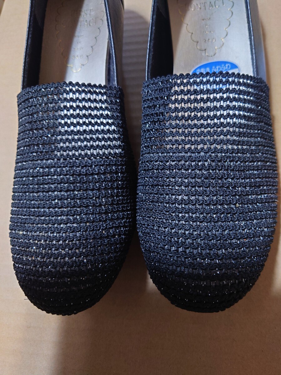 【新品未使用】シルバーラメ入り 黒 メッシュ 透け感 軽量 キレイ 24.0cm 伸縮アリ ローヒール 中敷きふわふわ 日本製 FIRSTCONTACT 拍卖