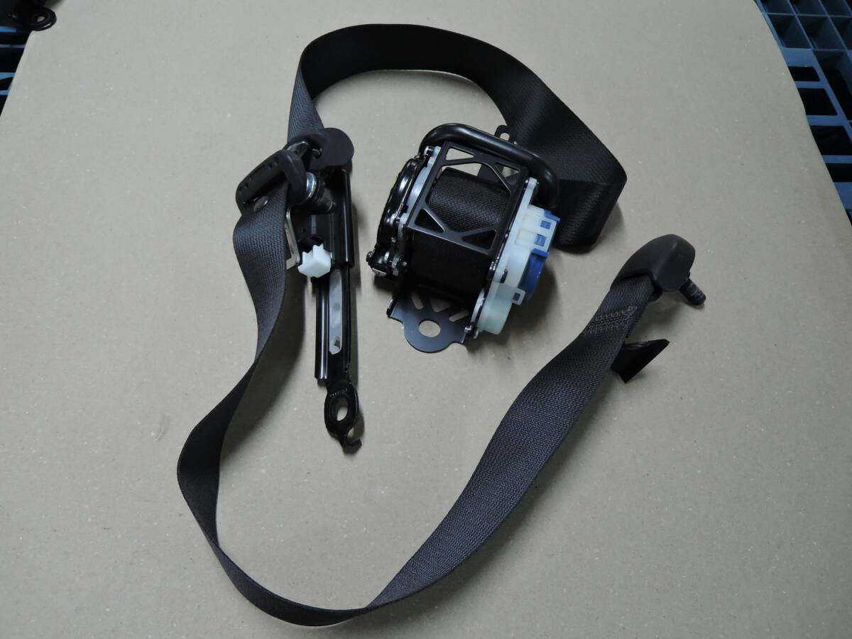 AGH30W アルファード 純正 シートベルト ④ 0644080 ヴェルファイア 30系 T-0015拍卖