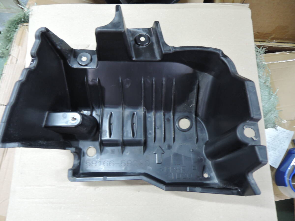 30系 アルファード/ヴェルファイア 純正 アンダーカバー 58166-58020 T-0015拍卖