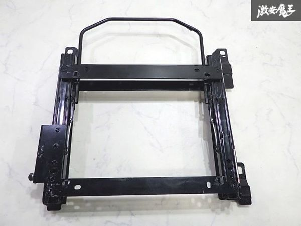 ★スライドOK★ NANIWAYA ナニワヤ VW フォルクスワーゲン ゴルフ7 底止め セミバケ用 シートレール 右 右側 運転席側 230808003 即納拍卖