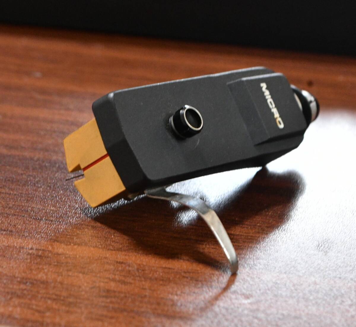 新品状態 DENON DL-103 GOLD ボロンカンチレバー楕円 マイクロ精機ヘッドシェル付き拍卖