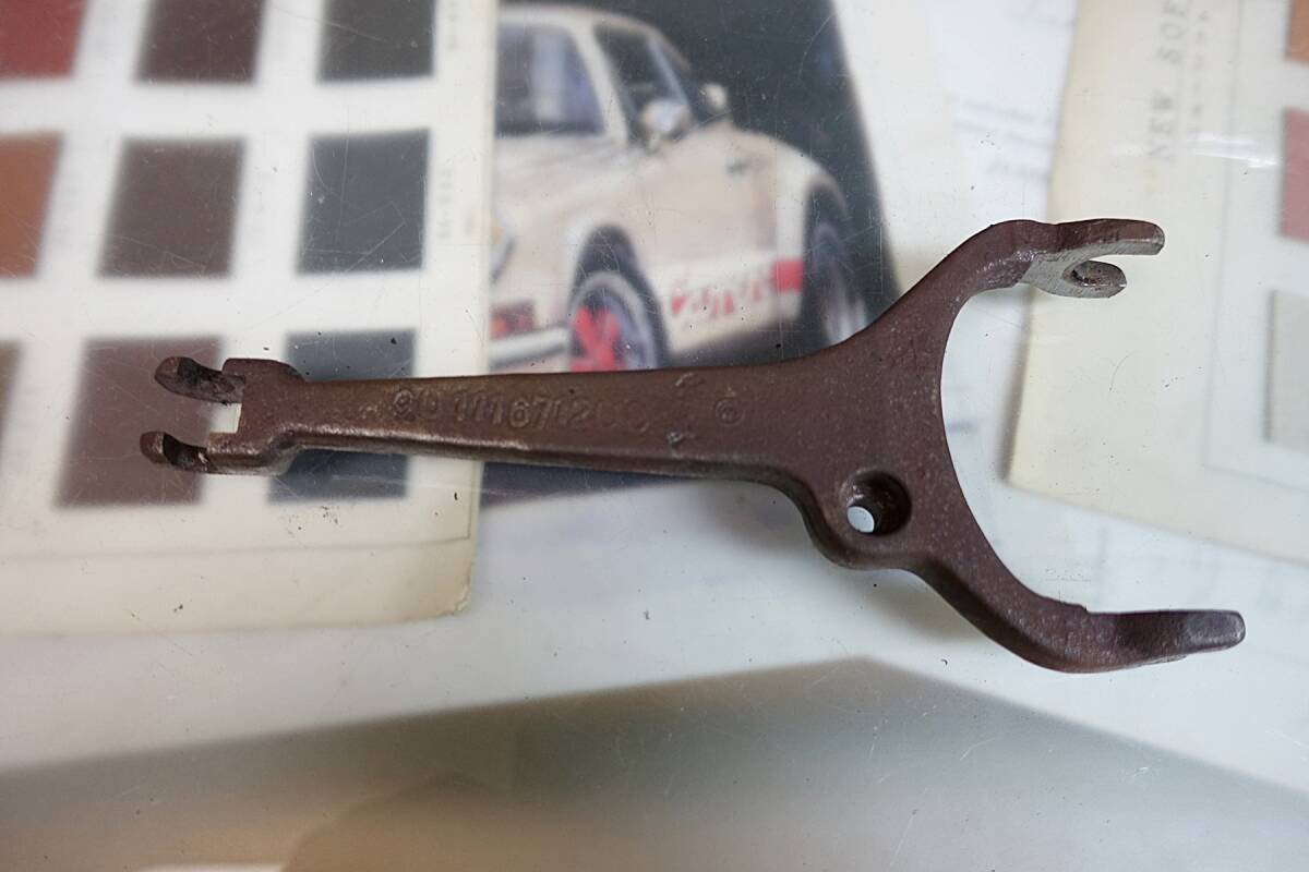 売切15 ポルシェ 901 902 トランスミッション クラッチ シフトフォーク ナロー 911 912 914 当時 純正 90111671200拍卖