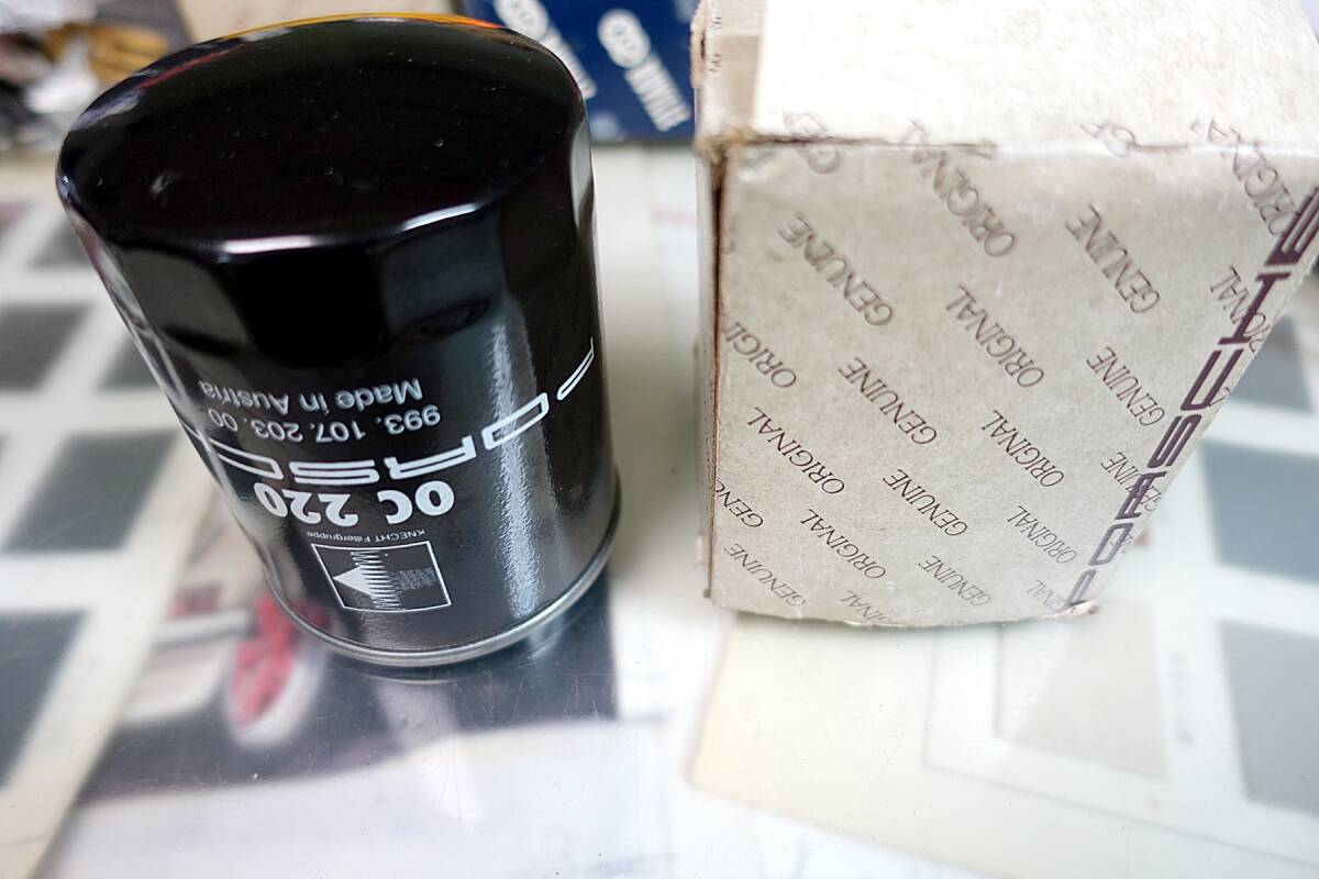 売切15 ポルシェ 993 993ターボ オイルフィルター ポルシェ純正 MAHLE表記なし 未使用 新品9931072030 (02 03 04 05)拍卖