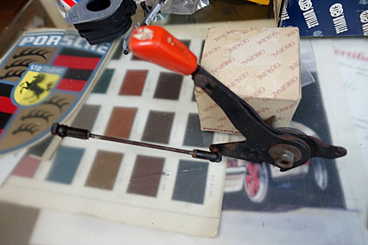 売切15 ポルシェ 911 ヒーター レバー+ノブ+リンケージ 1975~1989 純正 純正当時物デザイン 拍卖