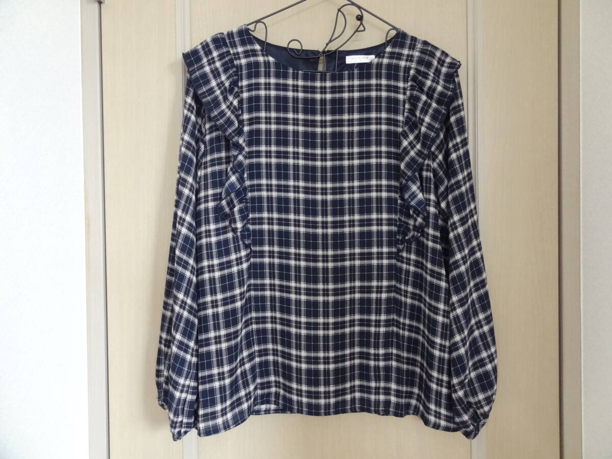 フリル使いブラウス コンチェック L 2280円拍卖