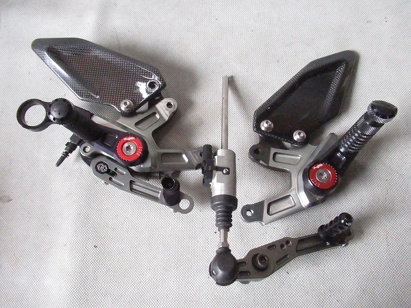 ●S1000RR(2015~2018年),S1000R(2017~2020年)用●BMW純正オプションのHPステップです●拍卖