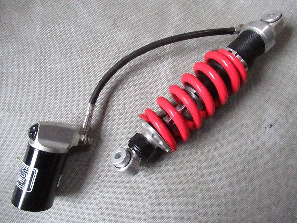 ●VTR250(FI車とキャブ車共用)用●YSS製MX-TRCシリーズのリアサスです●拍卖