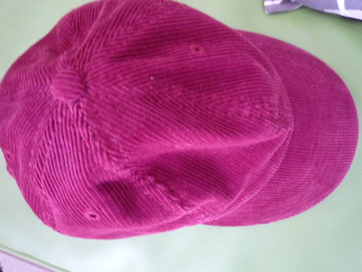 niko and. 帽子拍卖