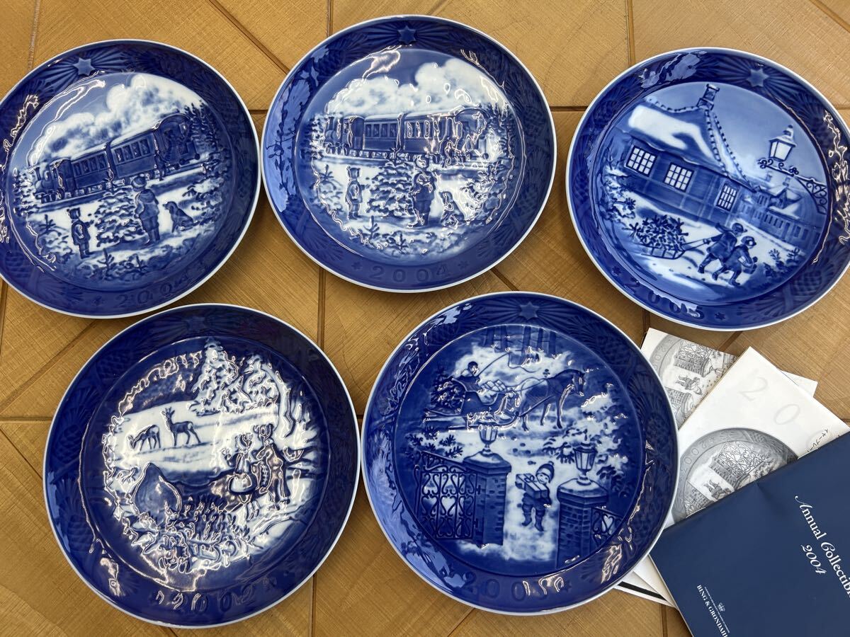 ★即決★ROYAL COPENHAGEN ロイヤルコペンハーゲン イヤープレート 5枚セット 2002 2003 2004×2 2005★美品拍卖