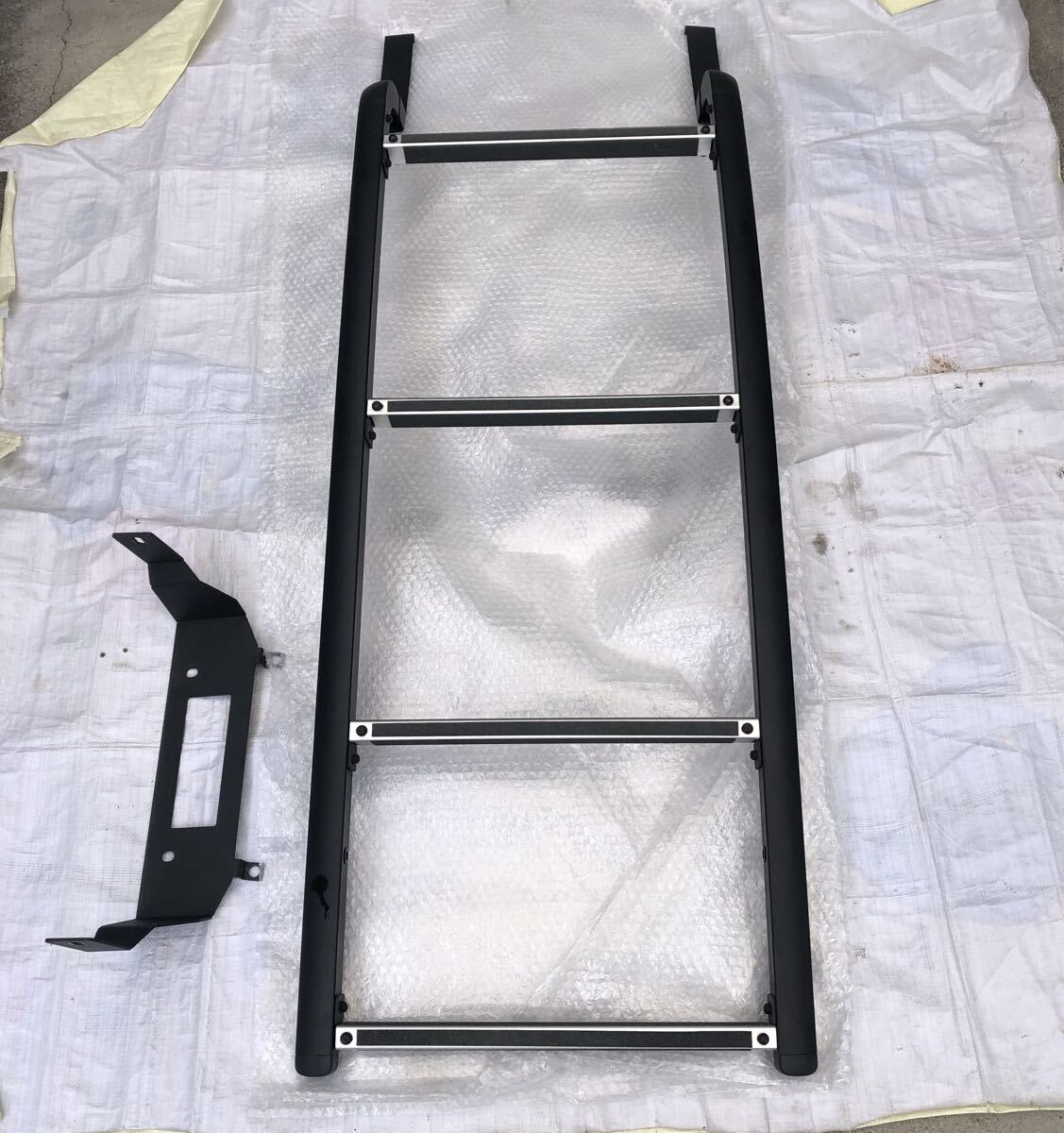 発送可能 ミツビシ デリカ D5 オートフラッグス バスターズ BUSTERSリアラダー 手渡し可能 発送はバラして発送拍卖