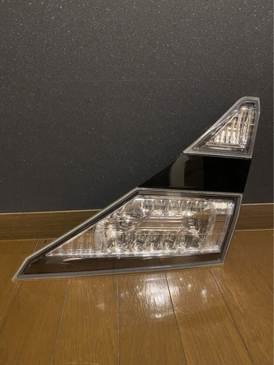 美品★使用歴短★ 20 後期 ヴェルファイア 純正 テール 右 ガーニッシュ 側 点灯確認済み 送料無料!拍卖