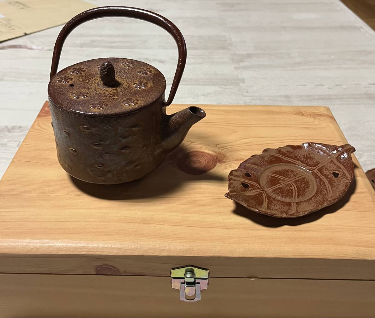 南部鉄器 鉄瓶 急須 茶たく コースター セット 伝統工芸品 未使用 長期保管品 木箱付き拍卖