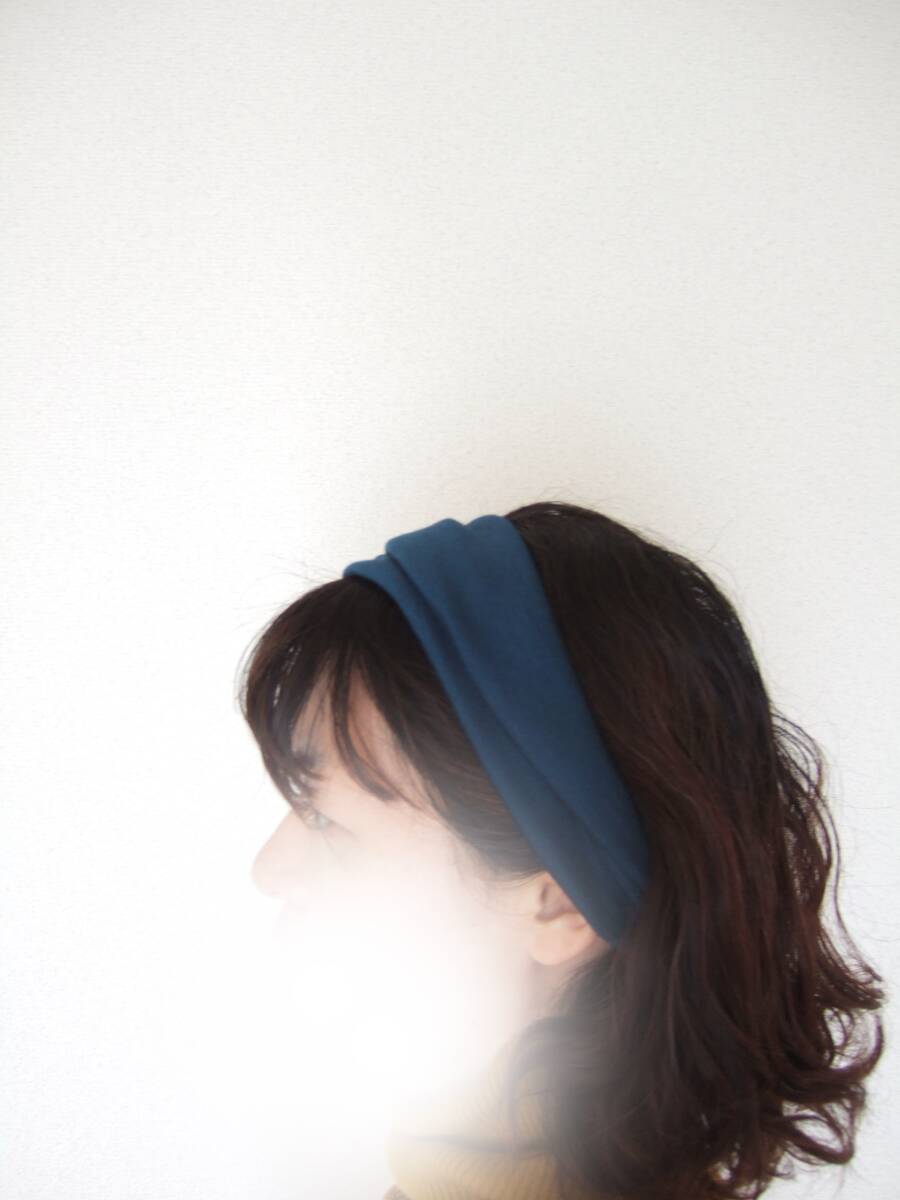 即決★ハンドメイド 秋冬に こっくり大人深ブルー艶っとウール100% ゆるっとニットのゆるターバン** 耳までかぶせて防寒に 冬支度拍卖