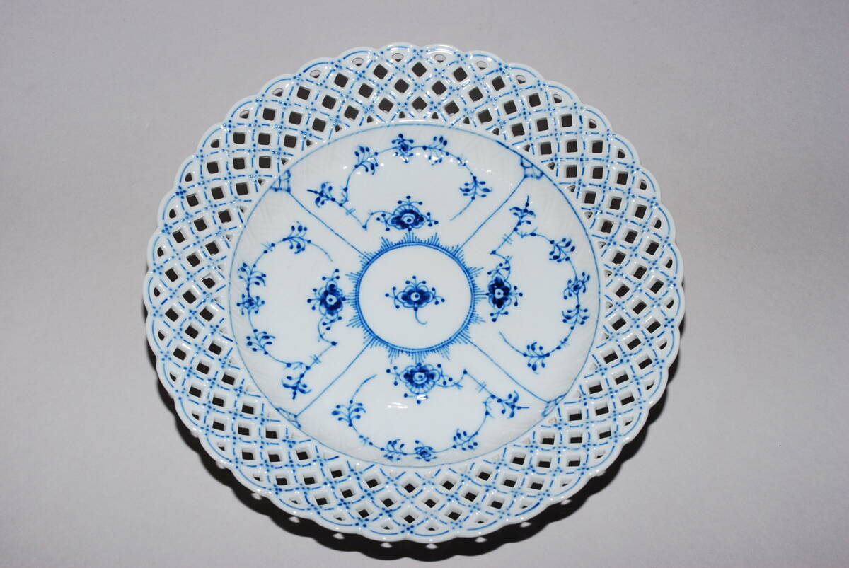 ロイヤルコペンハーゲン ブルーフルーテッド フルレース オープンワーク プレート ROYAL COPENHAGEN拍卖