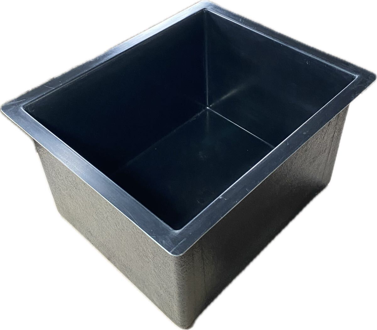 壊れにくいFRP製 水槽 容器 拍卖