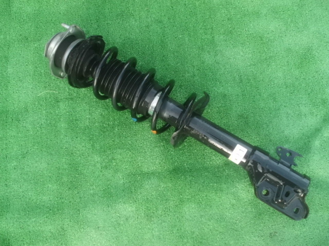 ムーヴカスタム L175S 左フロントストラット拍卖