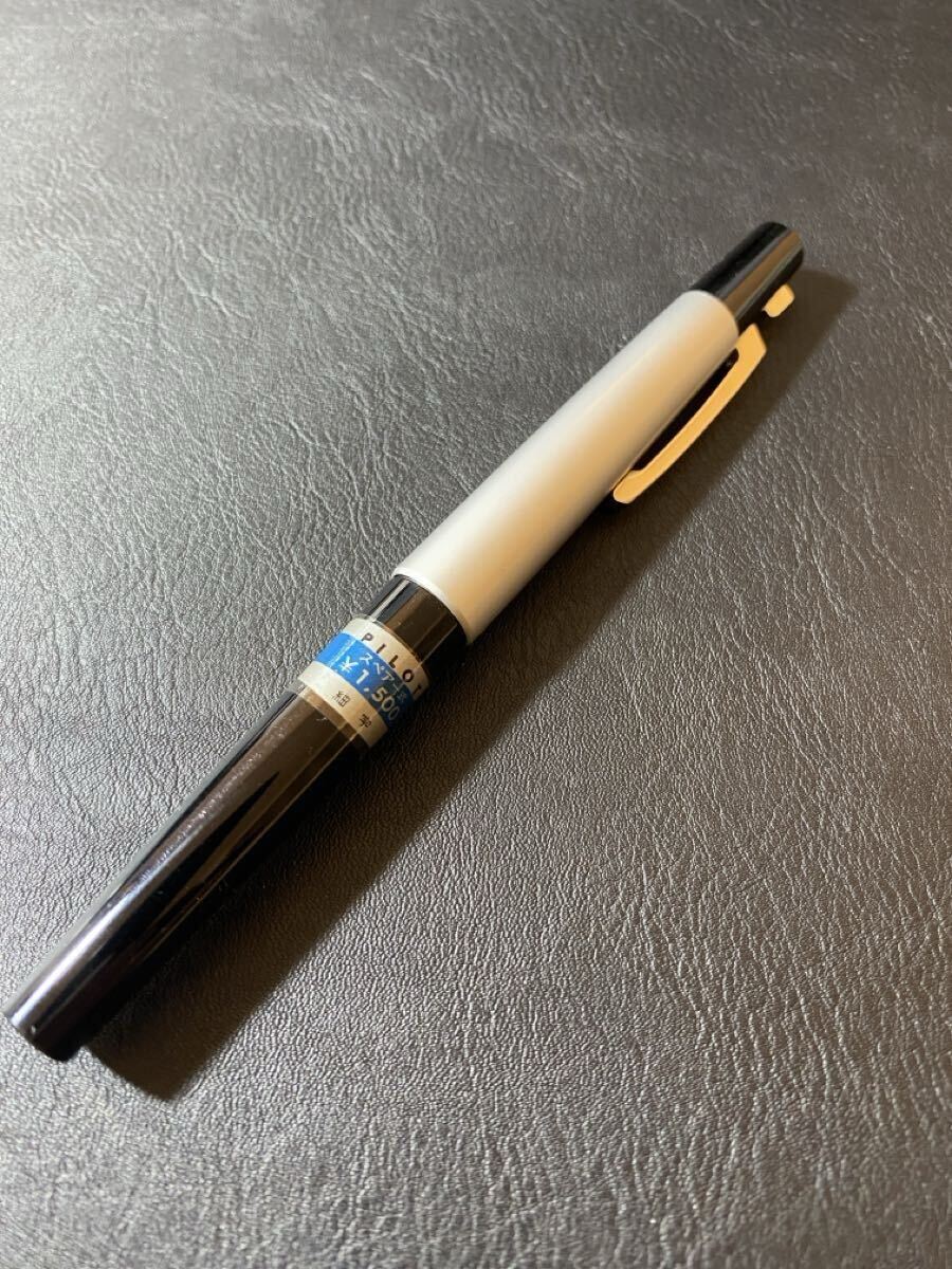 PILOT RS-150 万年筆 1964年 未使用品 14金 14K ニブ ペン先 ブラック シルバー クリップ機能 美品 パイロット 当時物拍卖