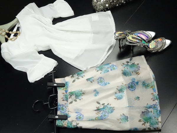 未使用 発表会 イベント デ-ト M 9号 トップス&花柄スカ-ト セット (OPN5675)拍卖