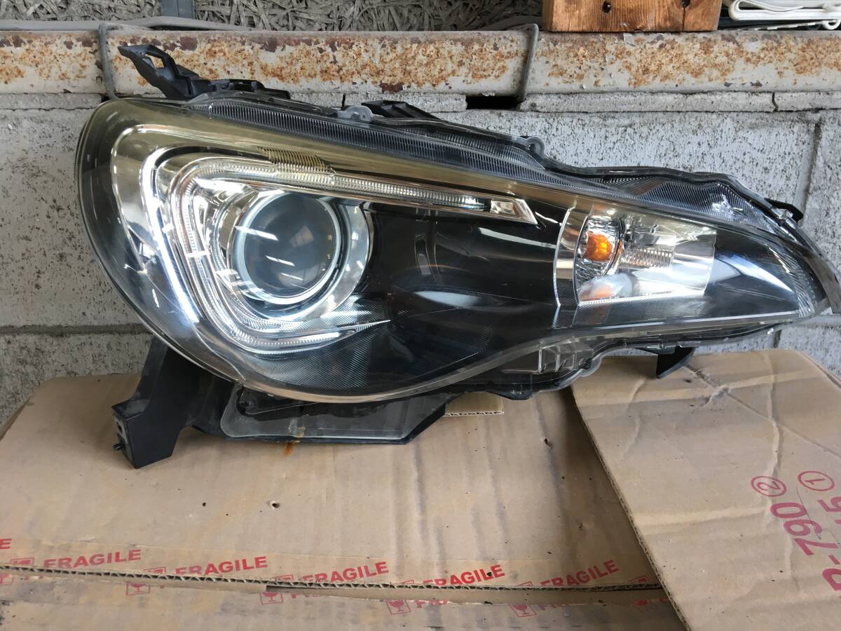 ZC6 ZN6 トヨタ 86 ハチロク BRZ ヘッド右ライト ヘッドレンズ右 ヘッドランプ 純正 KOITO 100-60167 TOYOTA 86 SUBARU BRZ拍卖