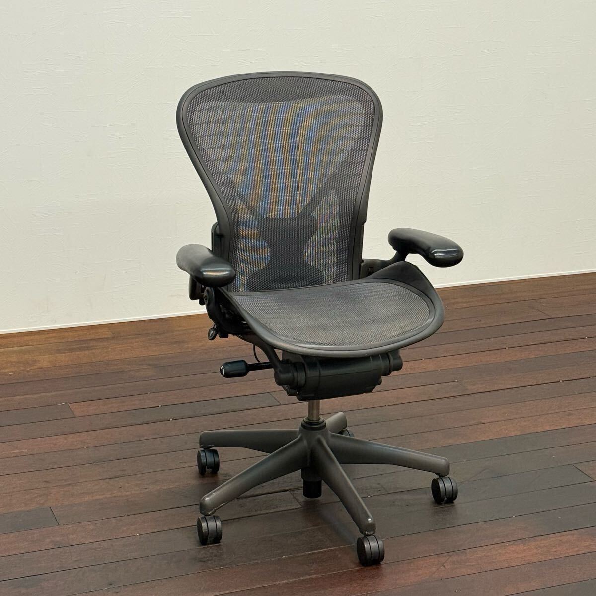 H110K2 Herman Miller ハーマンミラー アーロンチェア B(ミディアム)ポスチャーフィットタキシードメッシュ アームチェア フル装備 拍卖