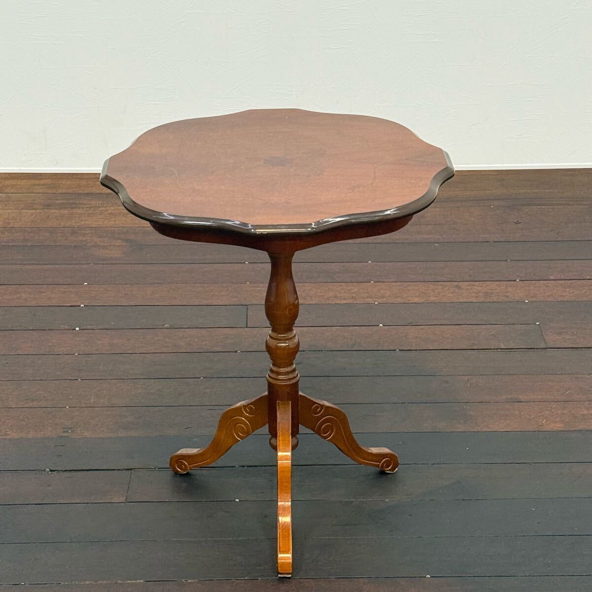 H110K11 Royal Arden ロイヤルアーデン 象嵌細工 ティーテーブル センターテーブル コーヒーテーブル 花形 クラシック アンティーク調拍卖