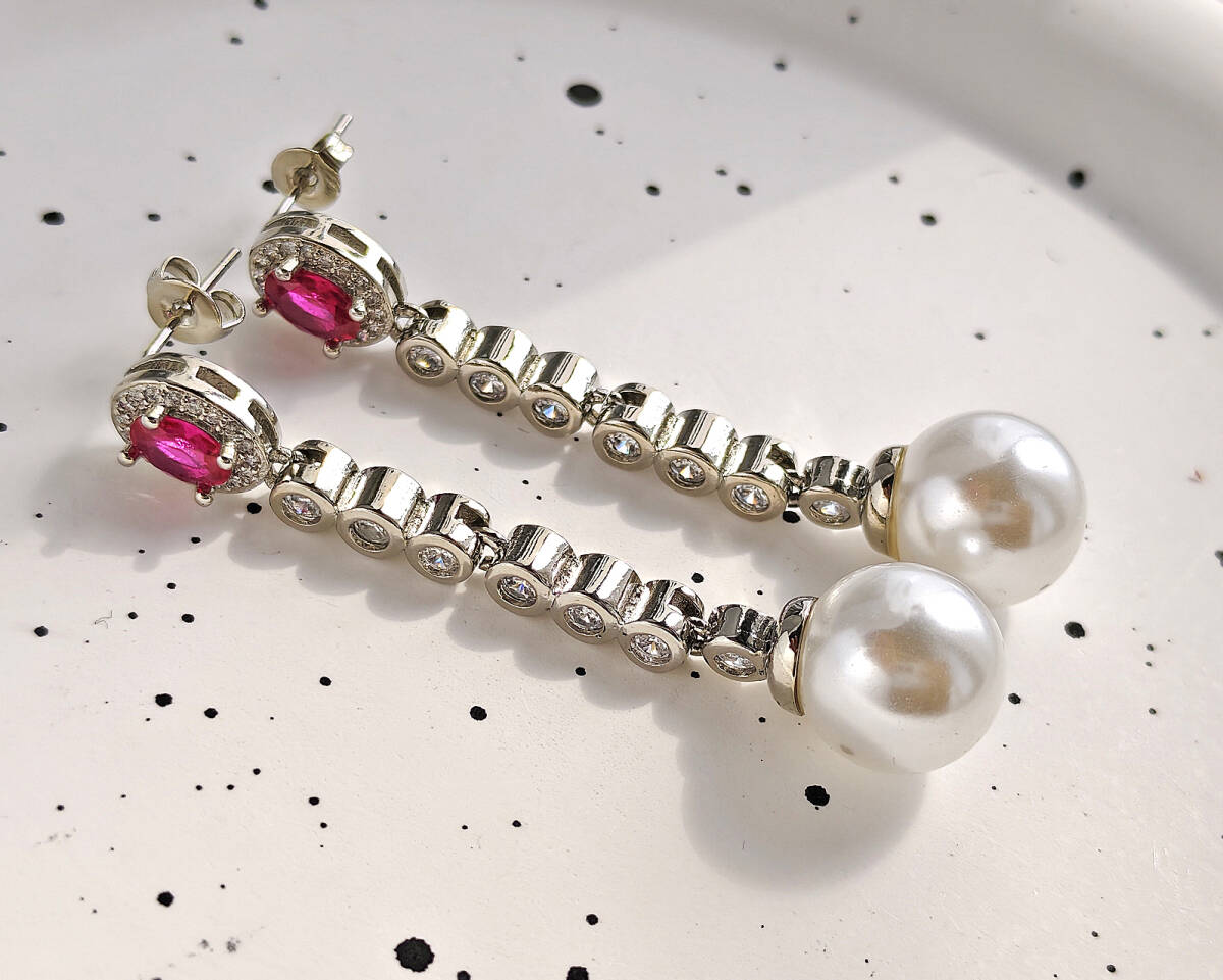 N250840◆Bigstone◆【フレンチレトロで高級感】ファッションなデザイン*欧米スタイル**高級感の光沢*ピアス拍卖