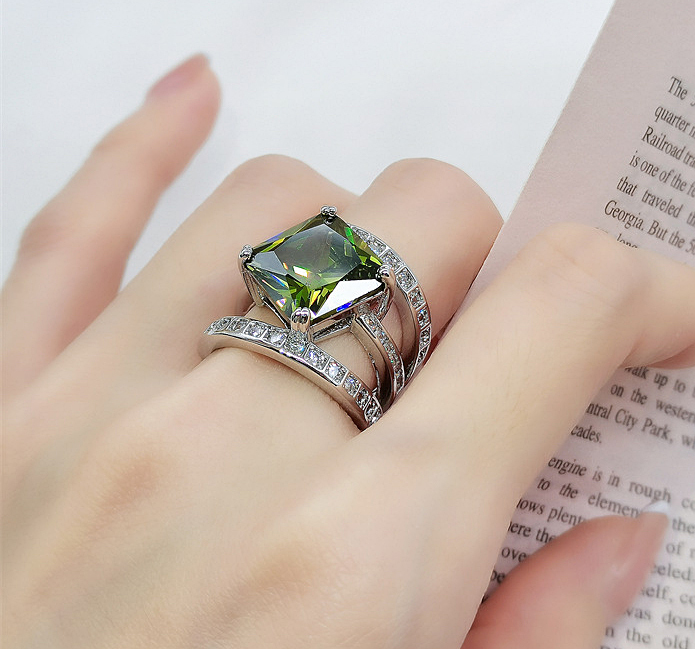 N250830◆Bigstone◆【優雅な気質】高品質宝石のデザイン*女王のスタイル*欧米ファッションなリング*11号拍卖