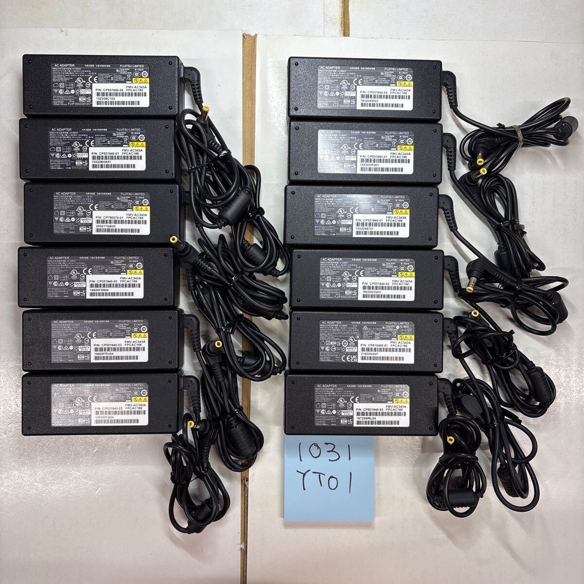 (1031YT01)送料無料80/中古/FUJITSU 富士通 フジツウ/FMV-AC343A(A13-090P2A/FPCAC166)/19V/4.74A/純正 ACアダプタ 12個セット拍卖