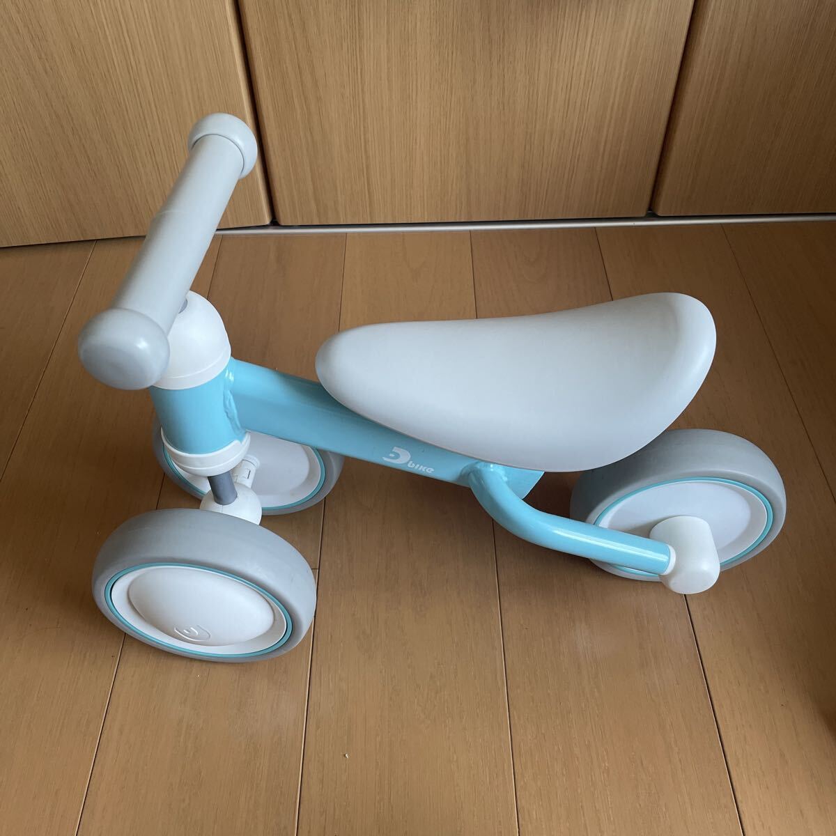 D-bike(ディーバイク ミニ プラス) 水色 屋内使用のみの中古品拍卖