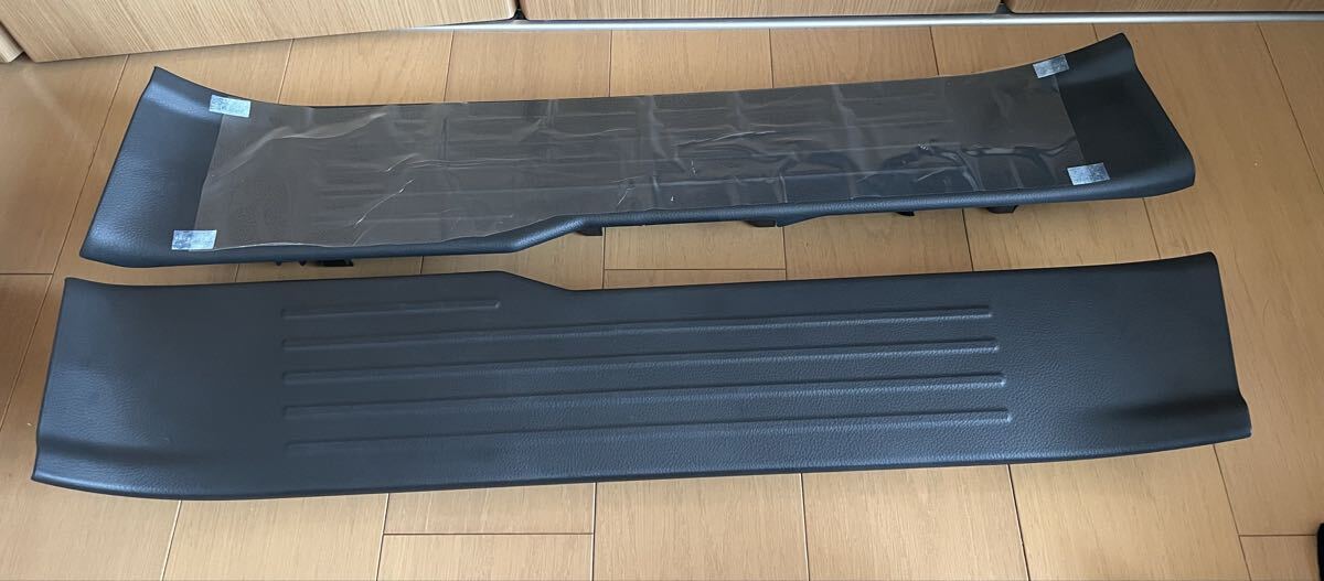 日産エルグランド(E52型) フロント左右キッキングプレート 純正品 新車時外し拍卖