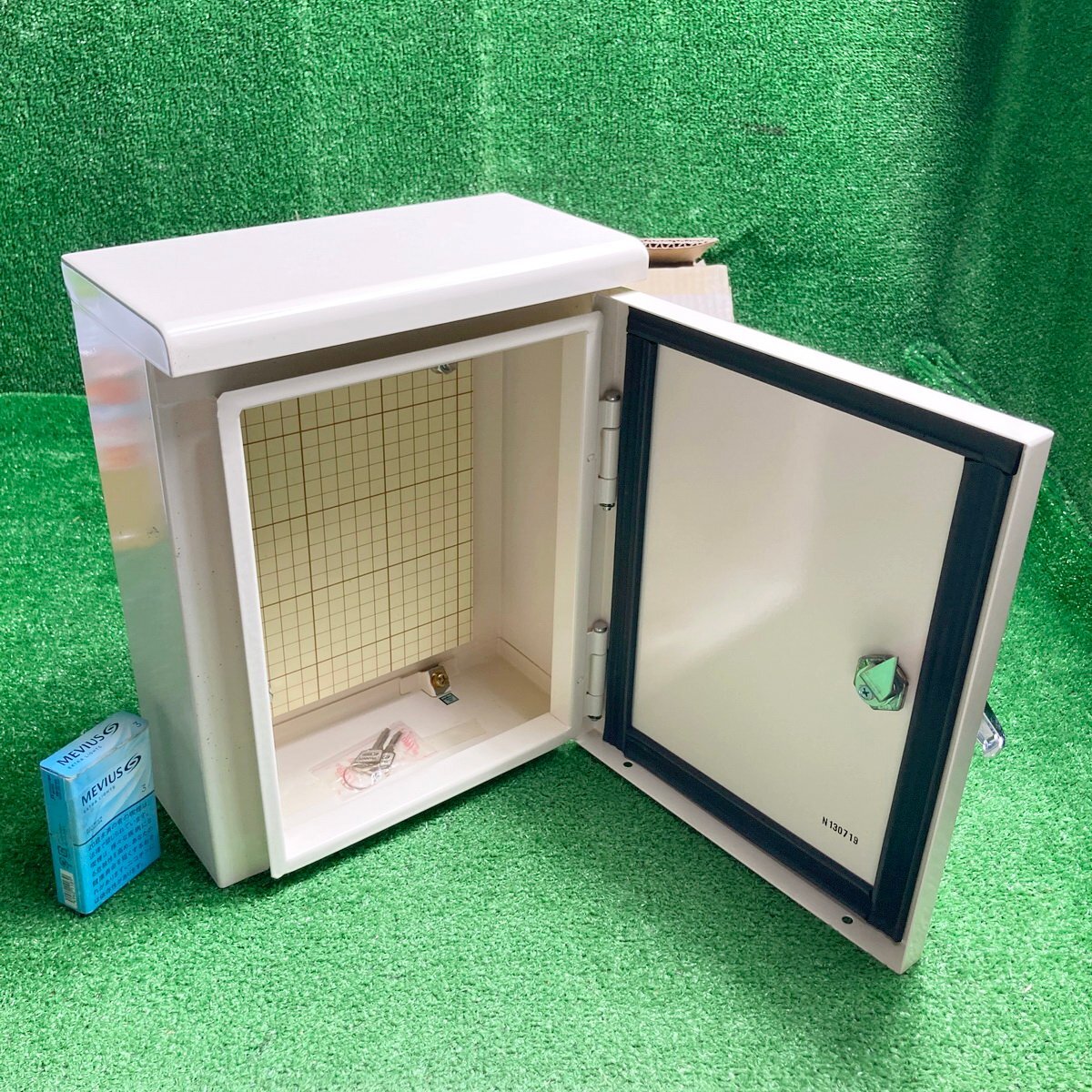 浜睦c314 河村電器 ステンレス製 引込開閉器盤「SSO 320*250*120K」■屋根付 外寸(約タテ320×ヨコ250×フカサ120mm)拍卖