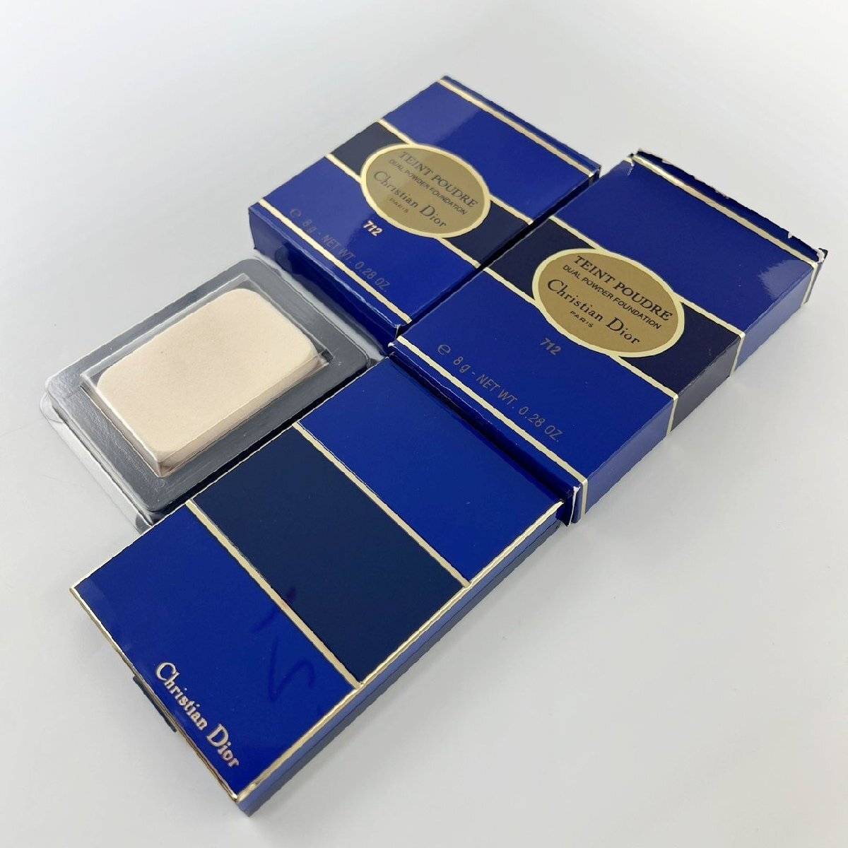 Christian Dior クリスチャンディオール TEINT POUDRE デュアル パウダー ファンデーション 712 2点セット コスメ レディース 化粧品拍卖