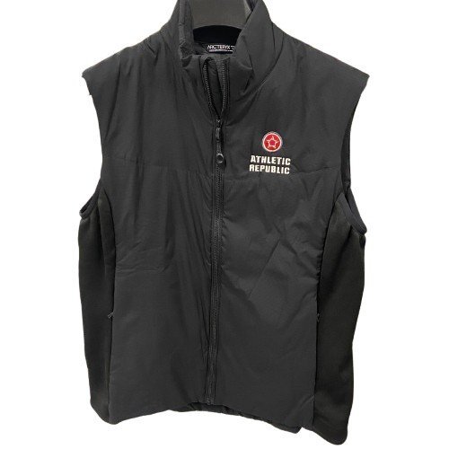 ARC'TERYX アークテリクスATHLETIC REPUBLIC ロゴ ダウンベスト ブラック拍卖