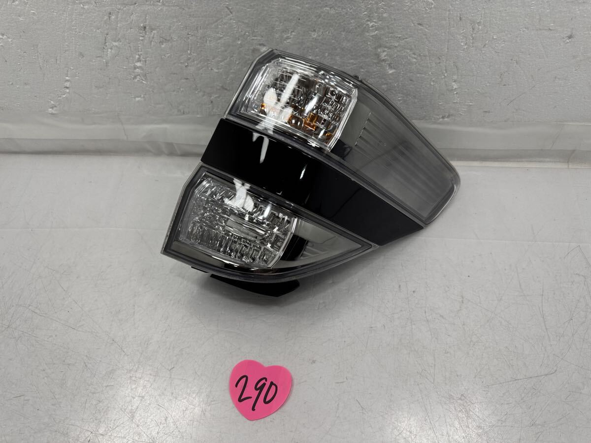 ヴェルファイア 20系前期 リア (右) テールライト/LED テールランプ/純正 KOITO 58-29白070/ANH20W ANH25W GGH20W GGH25W (290)拍卖