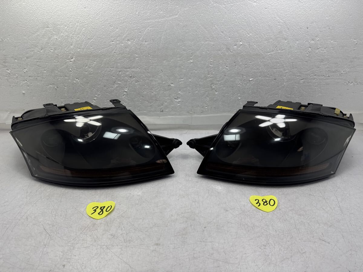 アウディ TT 8N 8NAUQ H15年 右H 純正 左右 HID ヘッドランプ ヘッドライト 8N0941004BA(380)拍卖