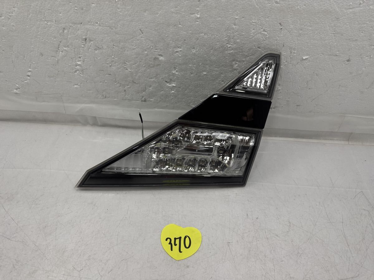 ヴェルファイア ANH25 ANH20 20系 H21年 右フィニッシャー  カラーナンバー 070  KOITO 58-35 (370)ジャンク拍卖