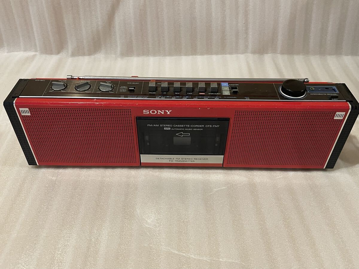 SONY ソニー ステレオカセットコーダー CFS-FM7 レッド FM/AM 携帯型 ラジカセ 日本製 @m2042拍卖