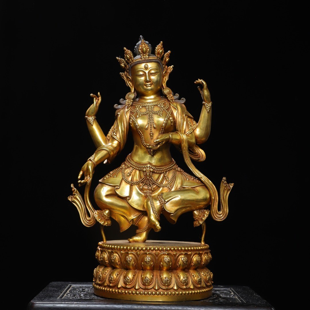 【永】明時代 古銅塗金 四臂度母佛 佛像 仏像 宗教 仏教古美術 極細工 古銅彫 置物擺件 古美術品 時代物 収集 古董品 旧家蔵出 中国唐物 A8拍卖