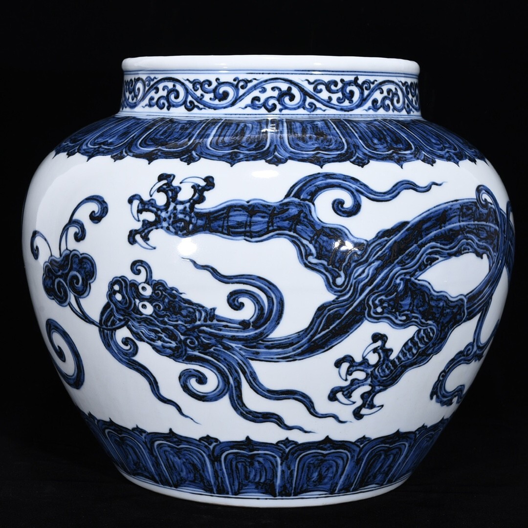 【永】明時代 宣德年製 青花 龍紋罐 古陶磁器 陶芸 皿 中国陶瓷器 唐瓷 置物擺件 古美術品 古賞物 収集 旧家蔵出 中国唐物 A69拍卖