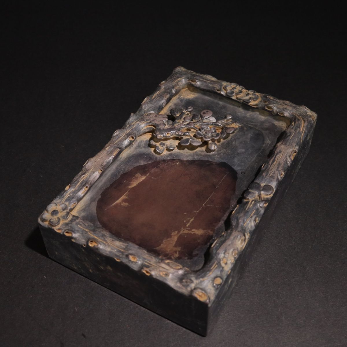 【永】清時代 翁曾源銘 端石彫 古木梅花硯 極細工 端渓硯 書道具 文房具 置物擺件 古美術品 時代物 古董品 収集 旧家蔵出 中国唐物 A21拍卖