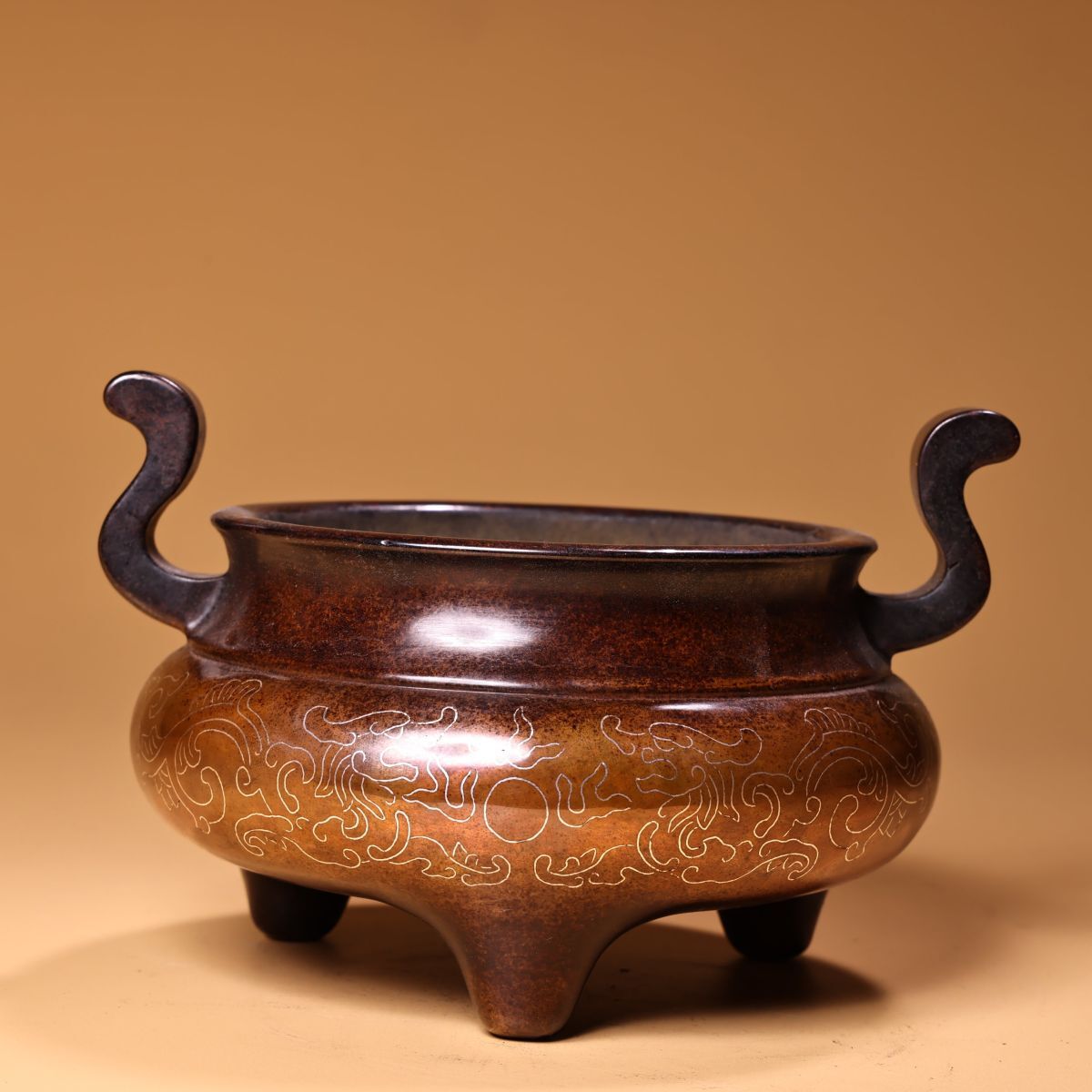 【永】明時代 古銅錯銀 石叟銘 朝冠耳爐 極細工 古銅彫 置物擺件 古美術品 時代物 古董品 収集 古美味 旧家蔵出 中国唐物 A321拍卖