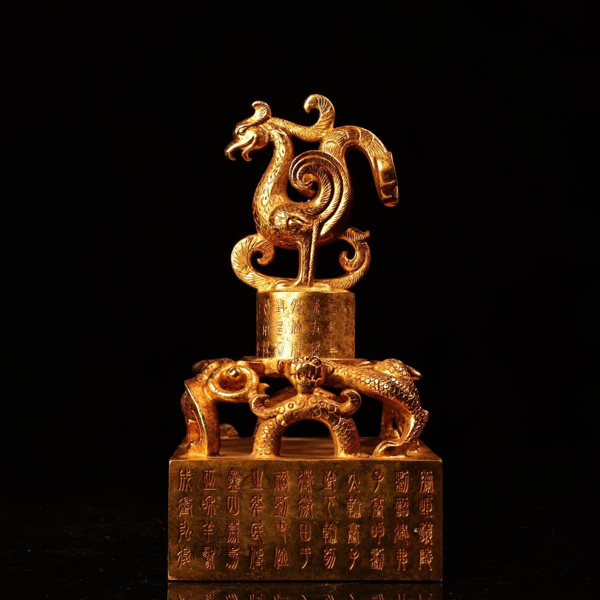 【永】清時代 古銅製 塗金 龍紋 鳳鳥 乾隆之璽 印鑑 印璽 極細工 置物擺件 古美術品 時代物 古董品 収集 旧家蔵出 中国唐物 A544拍卖