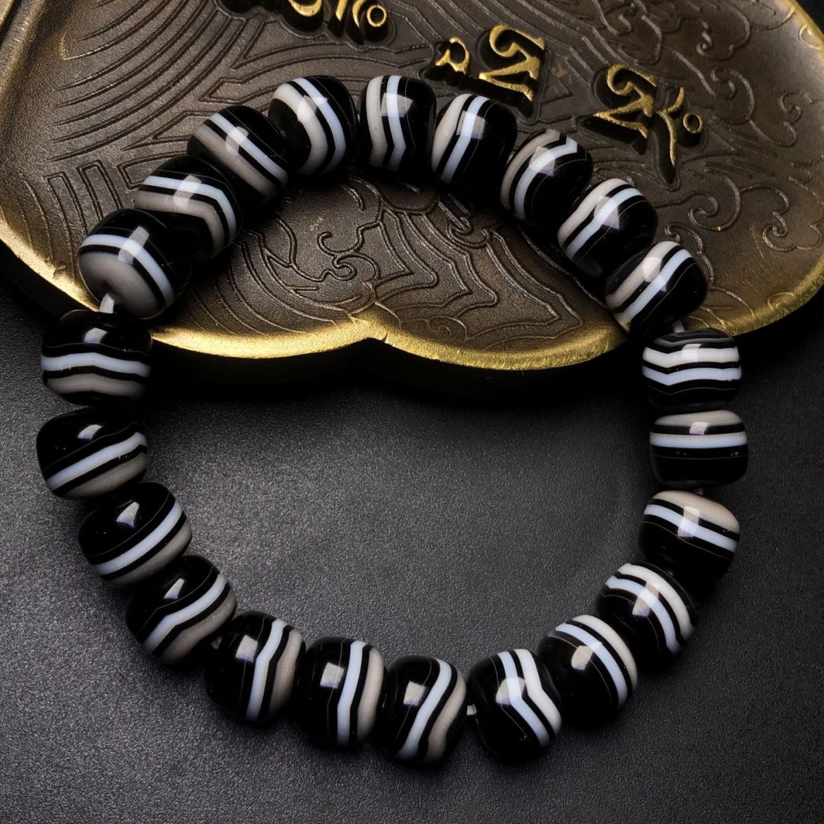 【永】清時代 藏傳 チベット 風水 一線藥師手鏈 極細工 置物擺件 古美術品 時代物 古董品 収集 旧家蔵出 中国唐物 A215拍卖