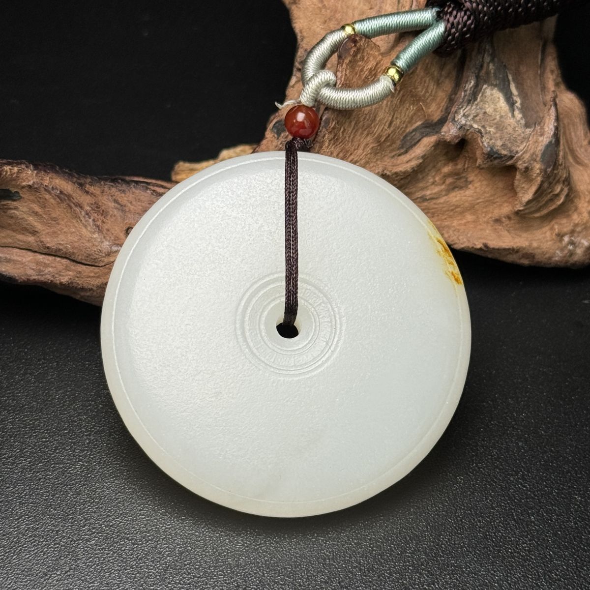 【永】清時代 和田玉彫 平安扣 極細工 置物擺件 古美術品 時代物 古董品 収集 古美味 旧家蔵出 中国唐物 69g拍卖