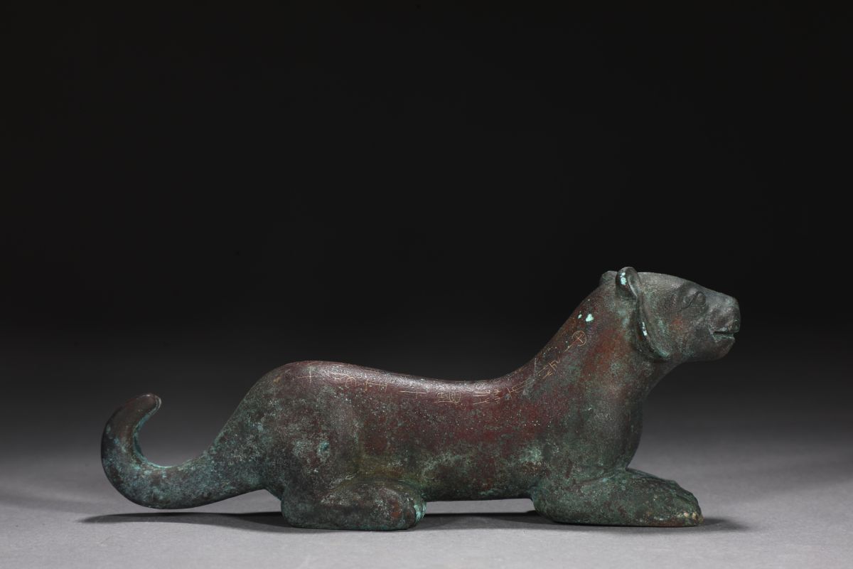 【永】漢代時期 青銅器 錯銀 虎符 極細工 置物擺件 古美術品 時代物 古董品 収集 古美味 骨董品 旧家蔵出 中国唐物 1700g拍卖