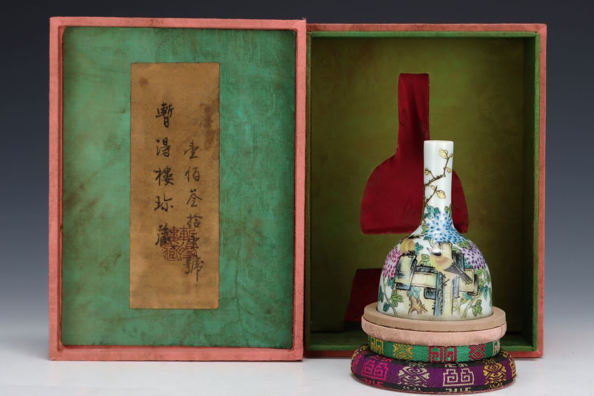 【永】清時代 雍正年製 琺瑯彩 花鳥紋搖鈴尊 古陶磁器 陶芸 皿 中国陶瓷器 唐瓷 置物擺件 古美術品 古賞物 収集 旧家蔵出 中国唐物 A73拍卖