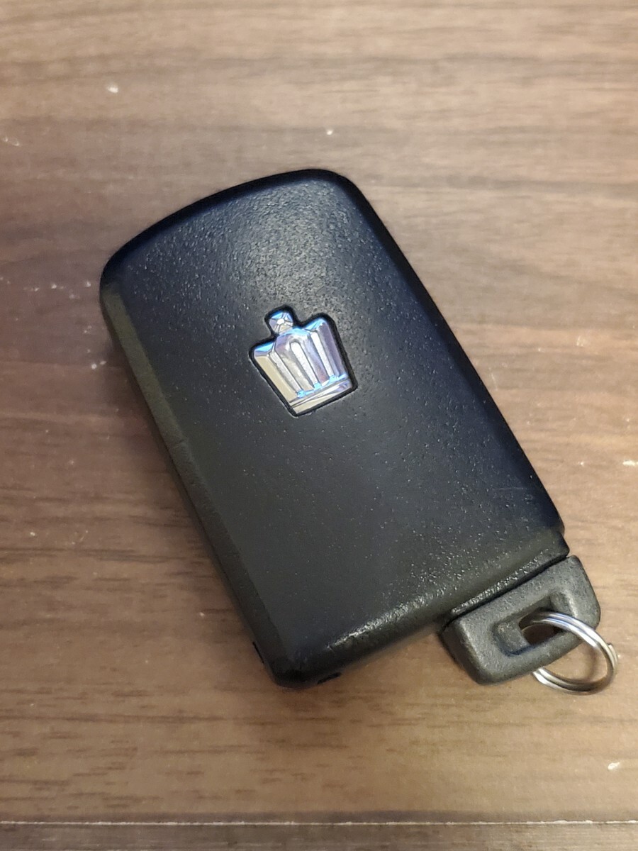 トヨタ クラウン 純正 3ボタン スマートキー拍卖