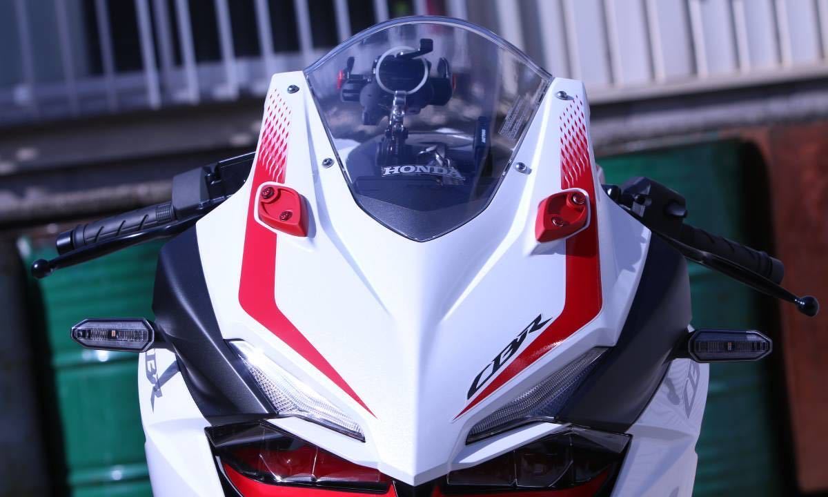 Rote33オリジナル CBR250RR(MC51)用専用設計ミラーホールカバー拍卖